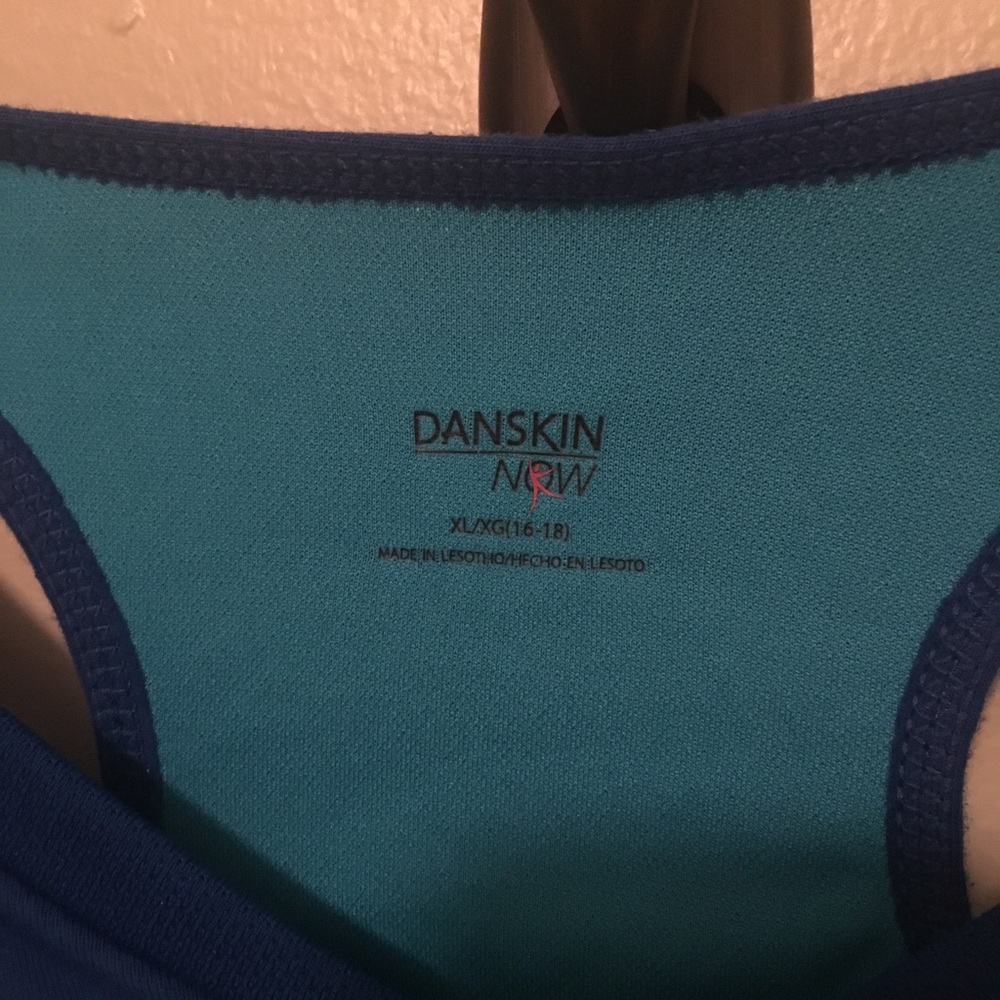 Workout tank - Picture 3 of 3